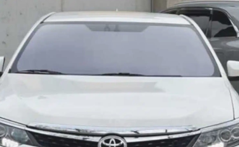 Лобовое стекло хамелеон от Toyota Camry